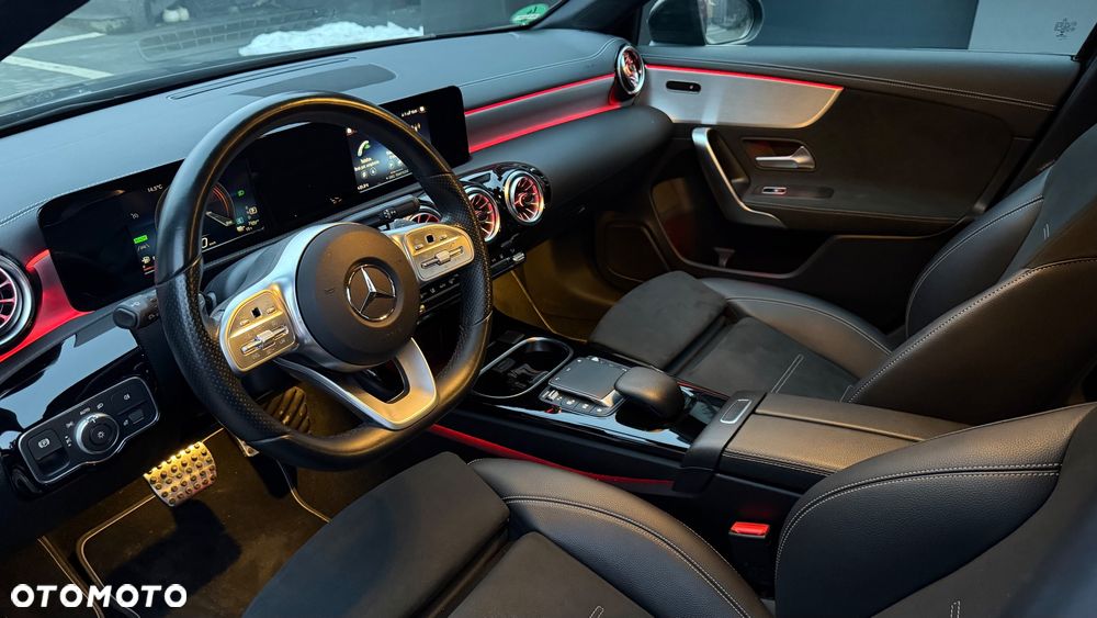 Mercedes-Benz Klasa A 250 e 8G-DCT AMG Line - 11