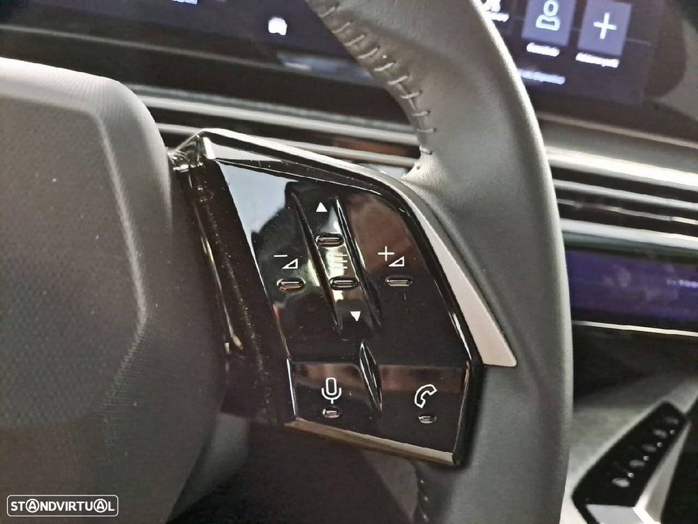 Peugeot 5008 1.2 Hybrid Allure e-DCS6 - 17