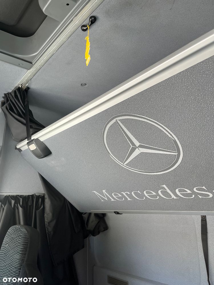 Mercedes-Benz Atego - 13