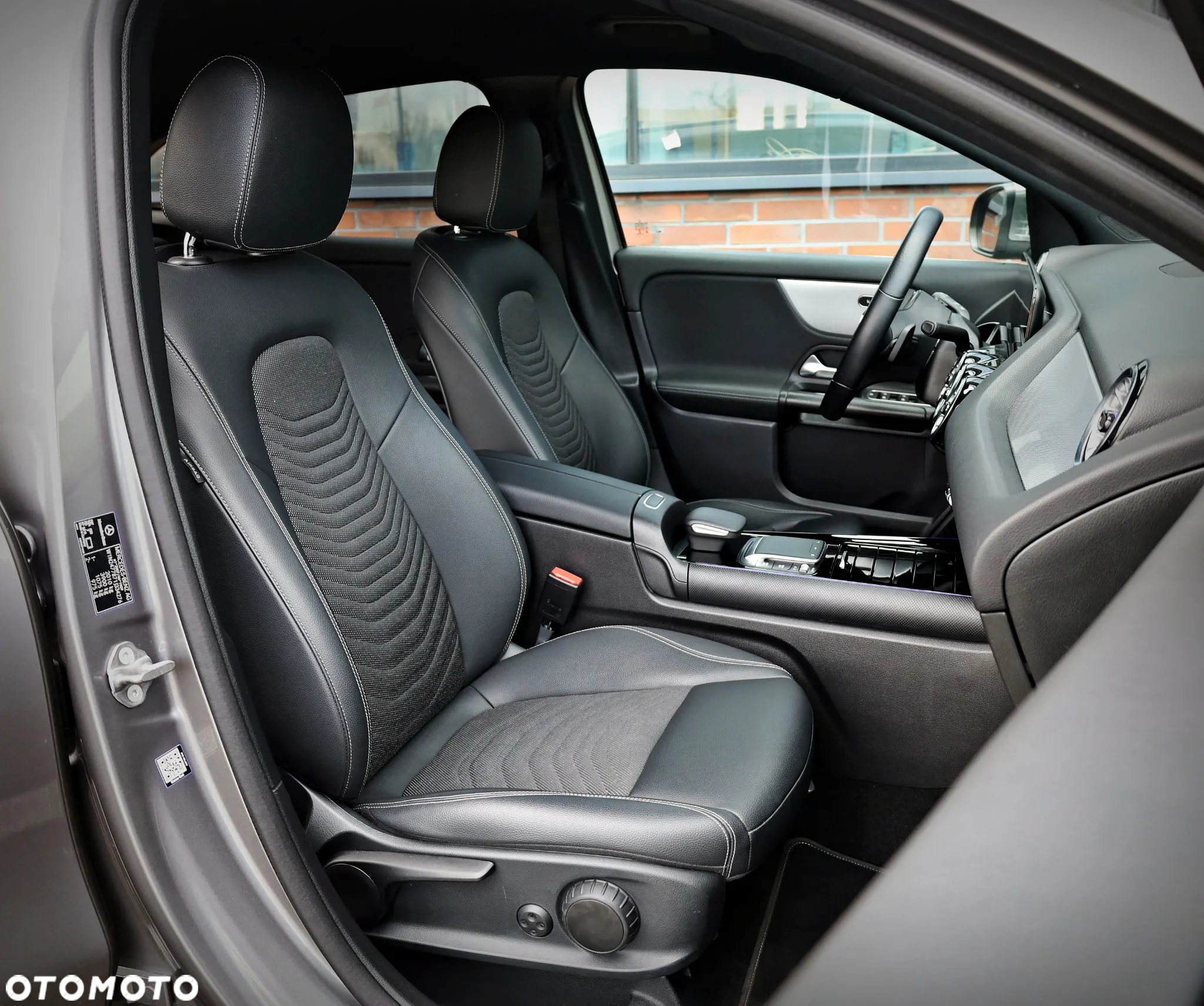 Mercedes-Benz GLA 200 Style - 24