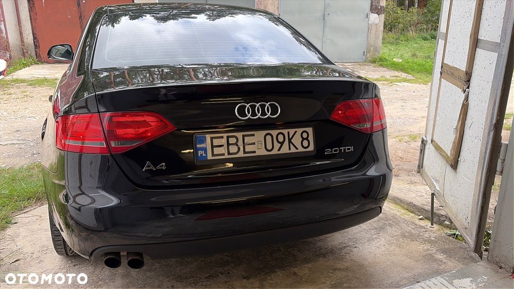 Audi A4 Limousine - 8