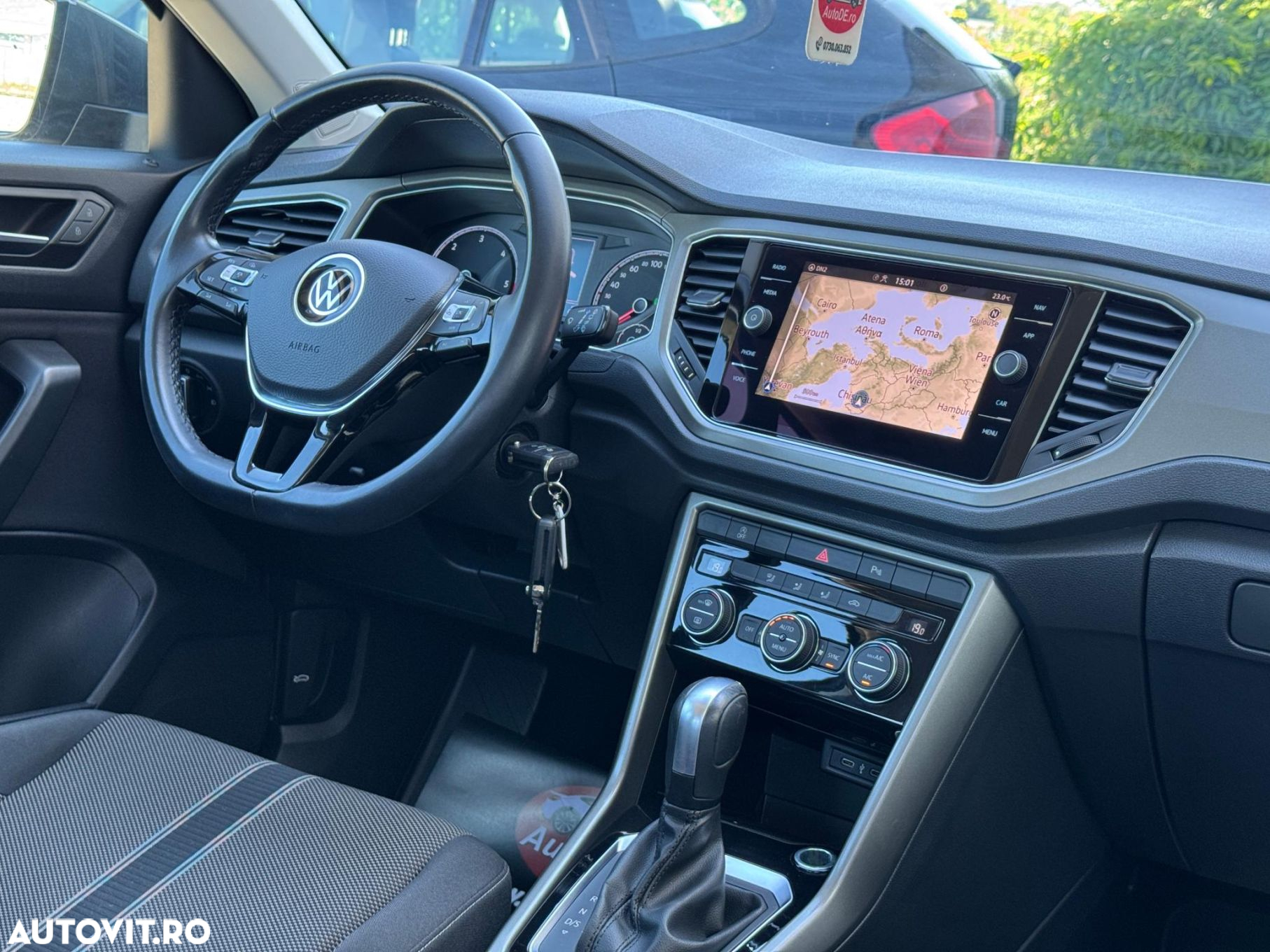 Volkswagen T-ROC - 7