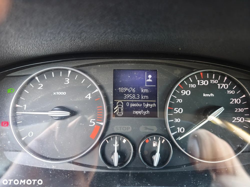 Renault Laguna 2.0 dCi Tech Run - 26