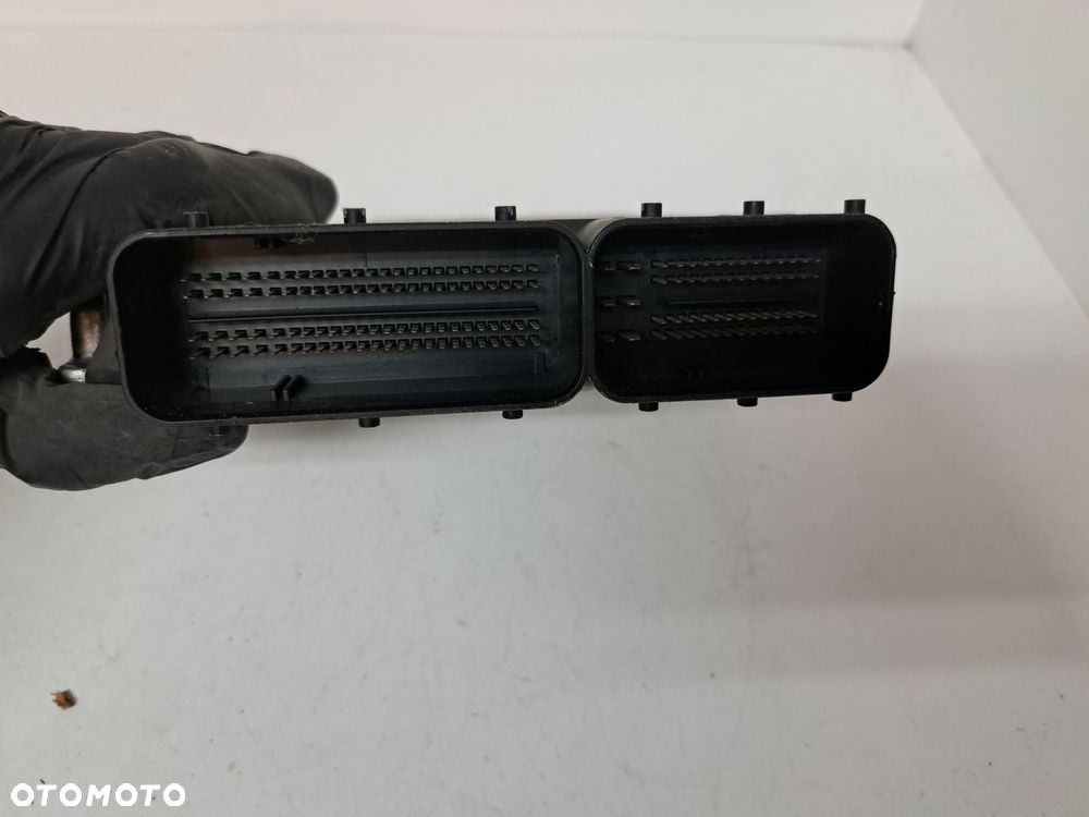 MERCEDES MB 2.2 CDI KOMPUTER  STEROWNIK  SILNIKA 6461530279 - 2