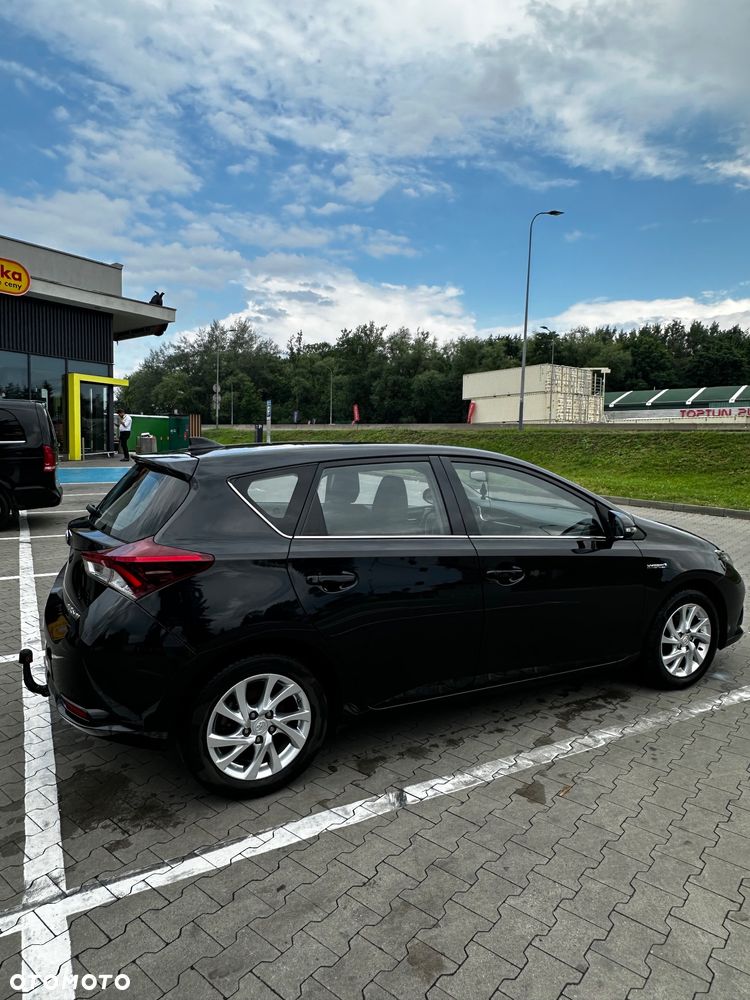 Toyota Auris - 4