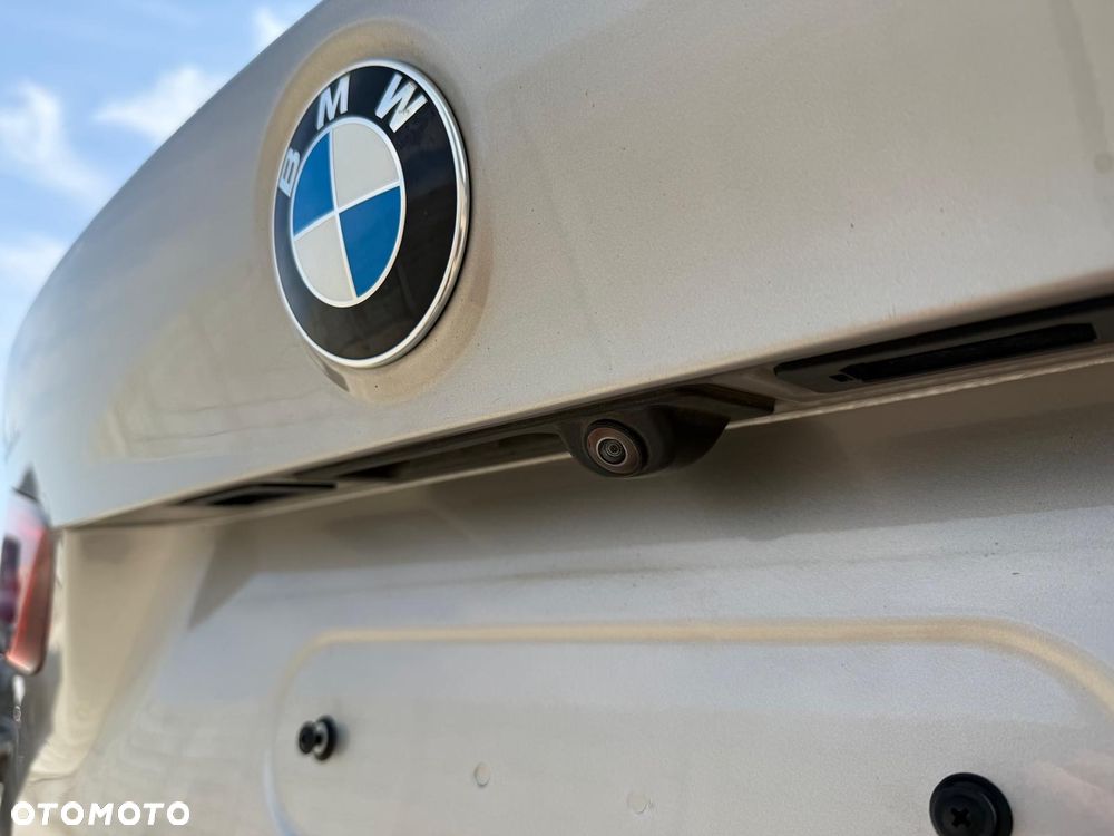BMW X1 - 13