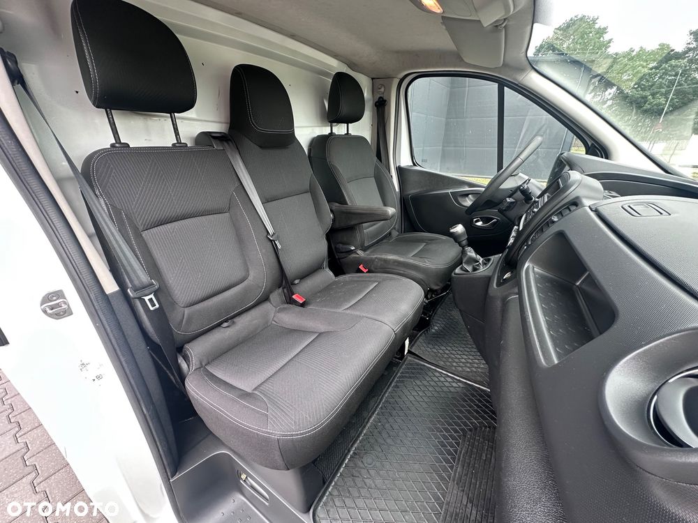 Renault Trafic - 12
