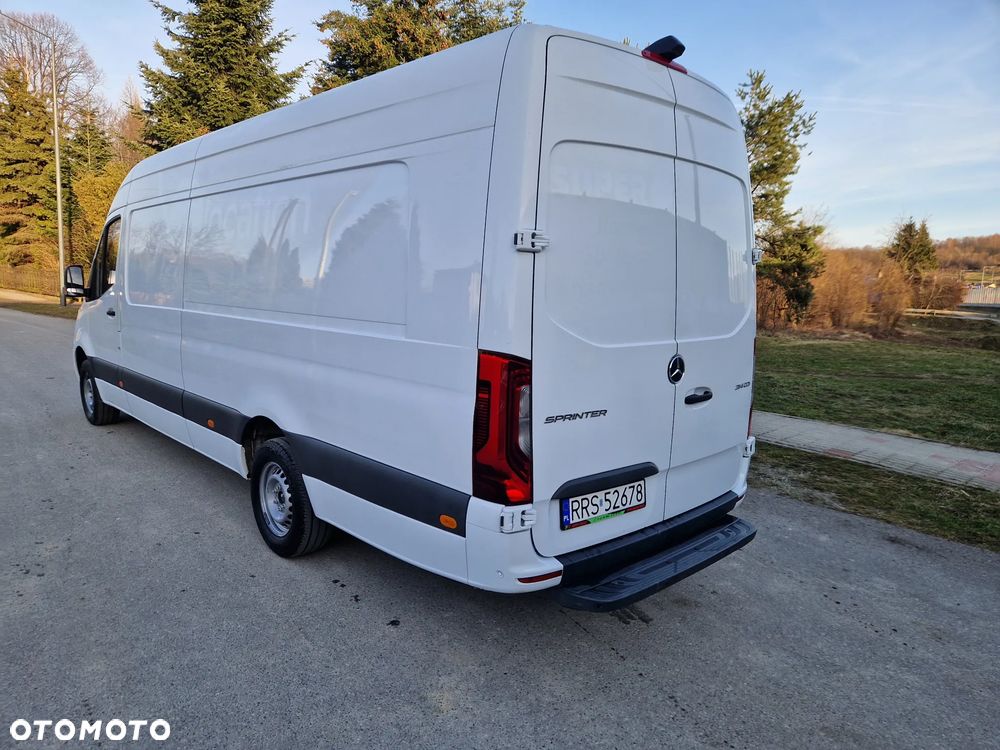 Mercedes-Benz SPRINTER - 11