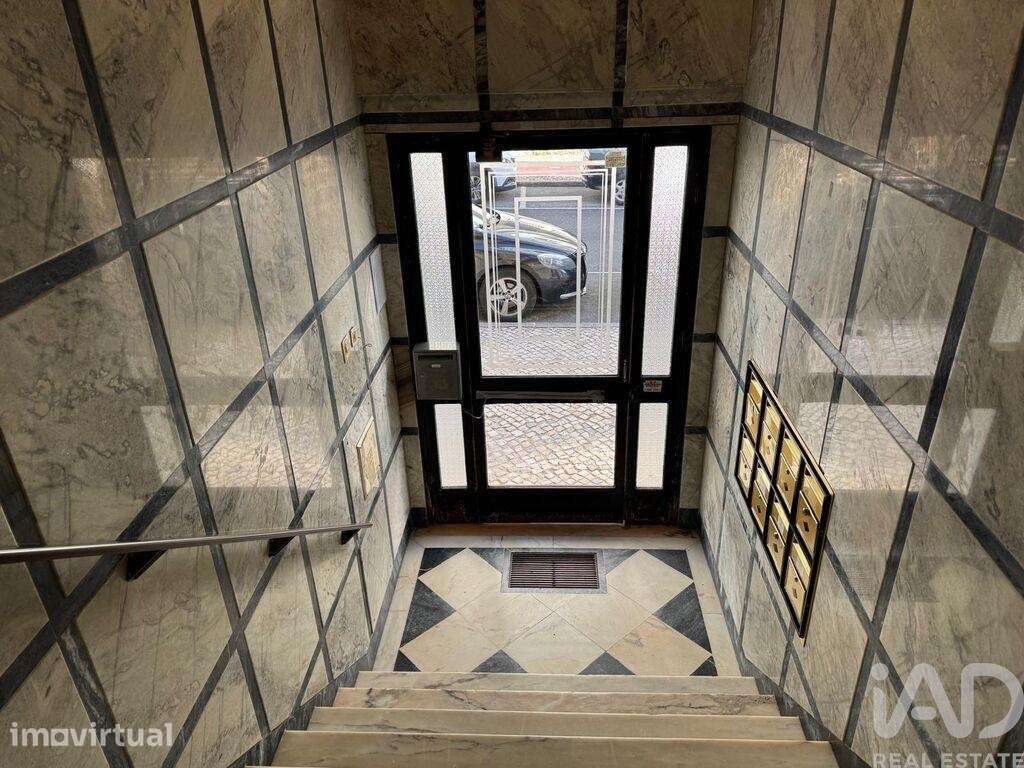 Apartamento em Massamá e Monte Abraão - Grande imagem: 3/37