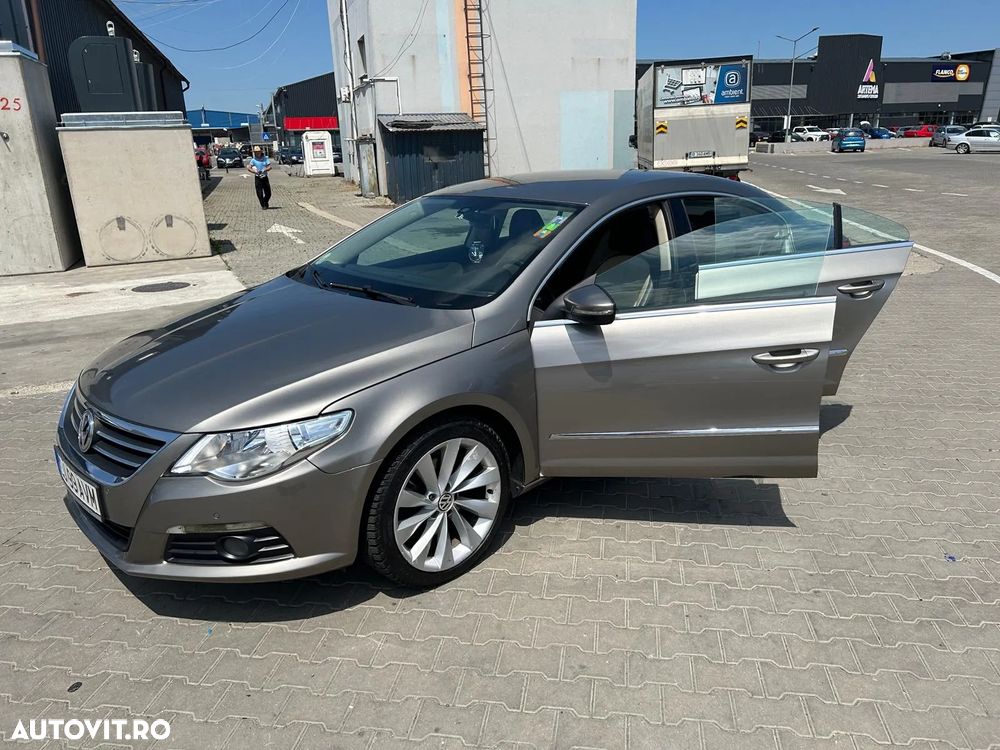 Volkswagen Passat - 11