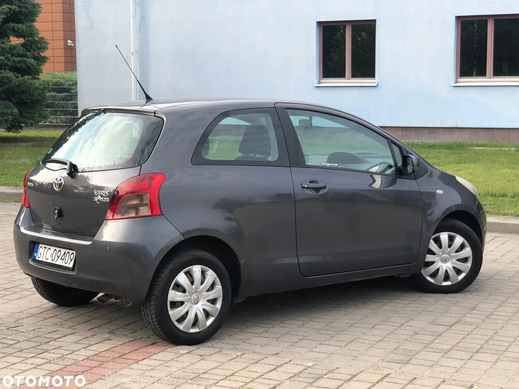 Toyota Yaris - 25