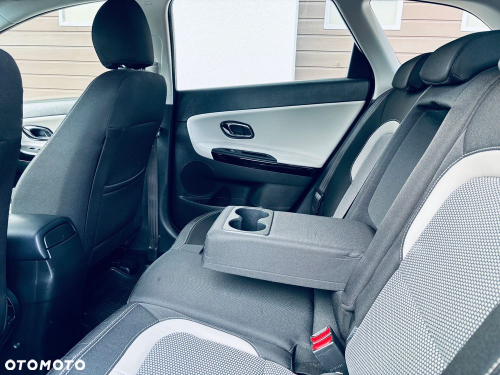 Kia Ceed 1.6 GDI Edition 7 - 15