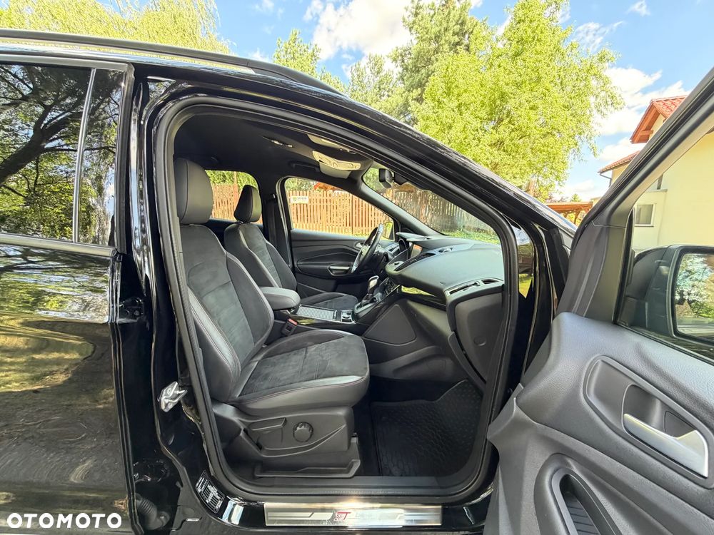 Ford Kuga 1.5 EcoBoost 4x4 ST-Line - 26