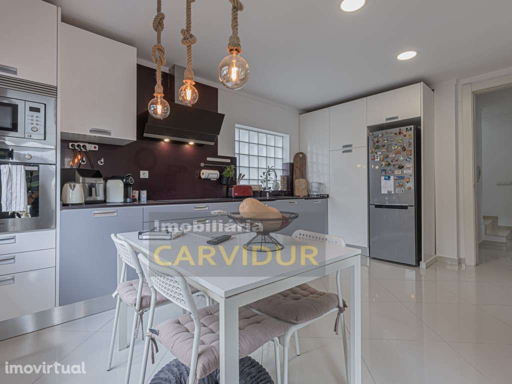 Moradia isolada R/C e 1º Santo António da charneca/Barreiro - Grande imagem: 5/40