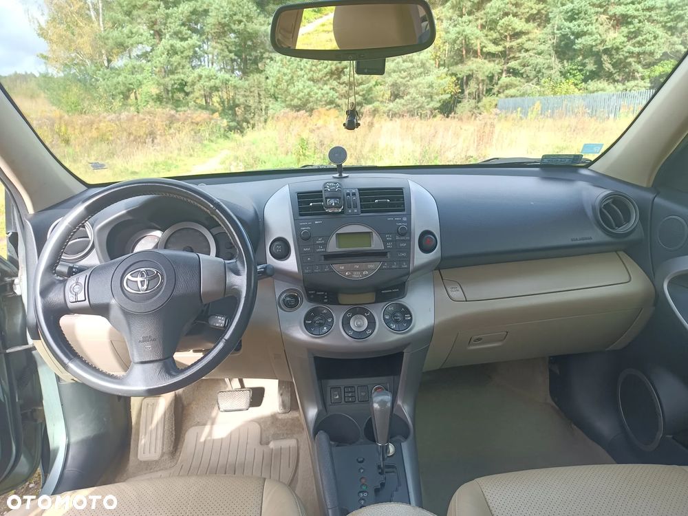 Toyota RAV4 2.0 VVT-i Prestige - 12