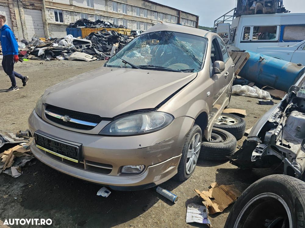 Rampa injectoare 1.4 benzina Chevrolet Lacetti 1 [2004 - 2013] 1.4 be - 6