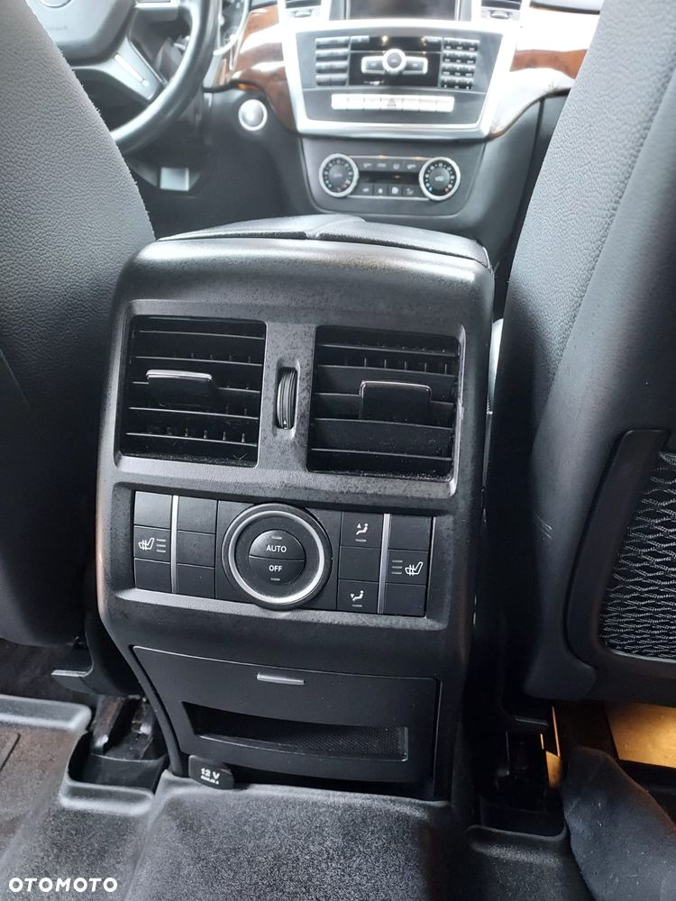 Mercedes-Benz ML 350 BlueTEC 4-Matic - 13