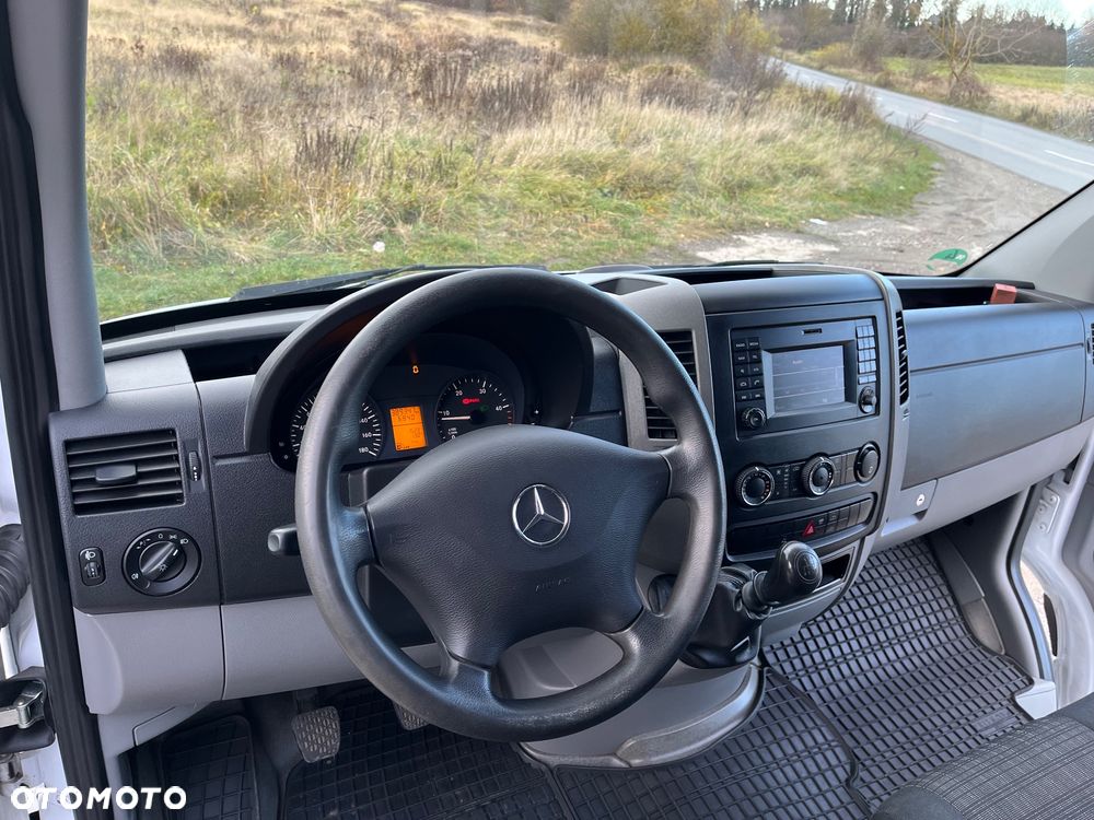 Mercedes-Benz Sprinter - 8