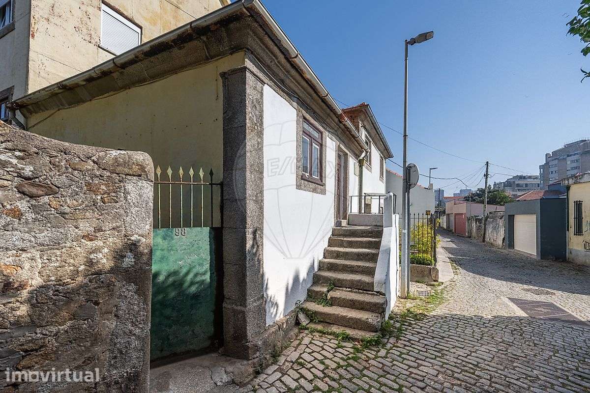 Prédio com três andares na Foz do Douro, no Porto! - Grande imagem: 3/33