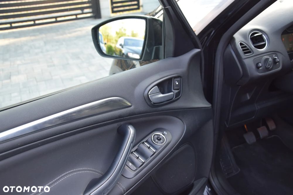 Ford S-Max 2.0 TDCi DPF Titanium - 32