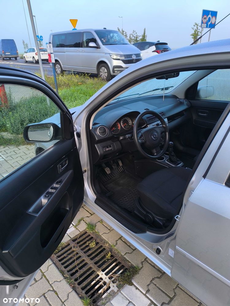 Mazda 2 - 4