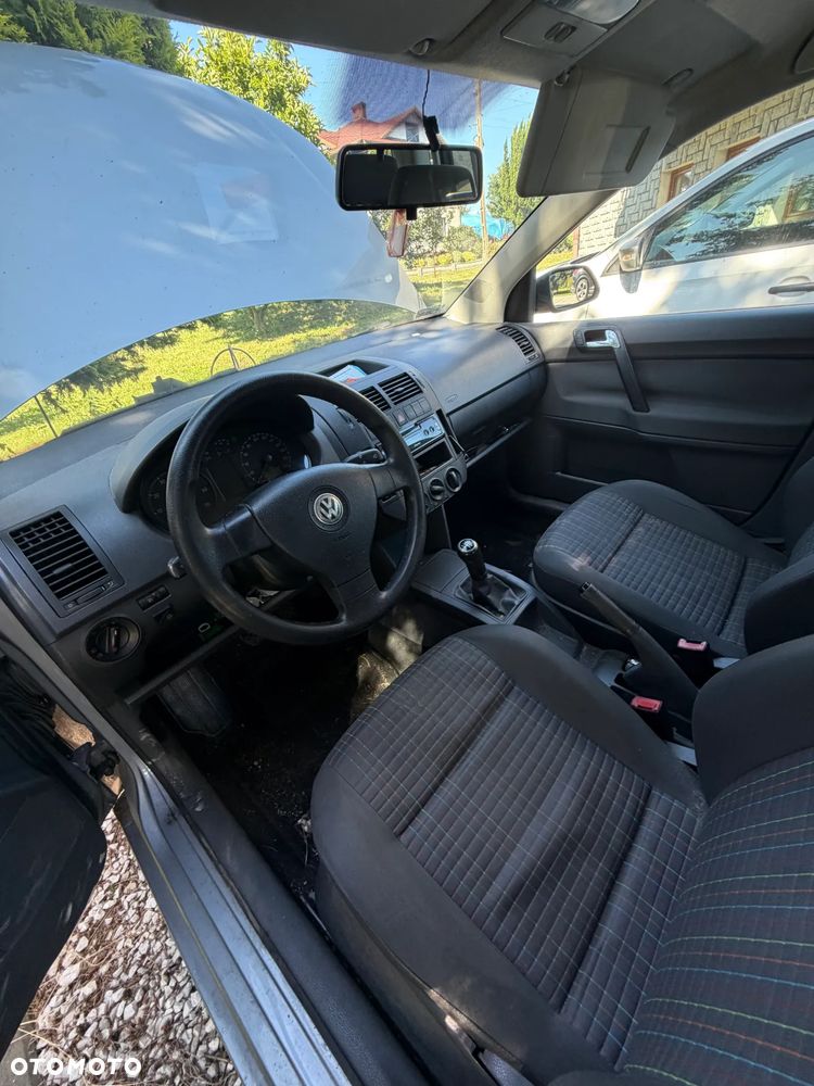 Volkswagen Polo - 5