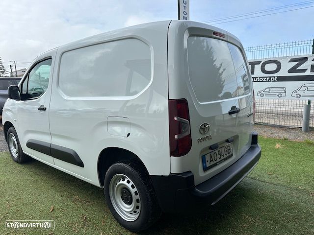 Toyota PROACE CITY 3 LUGARES CX.6 V. - 4