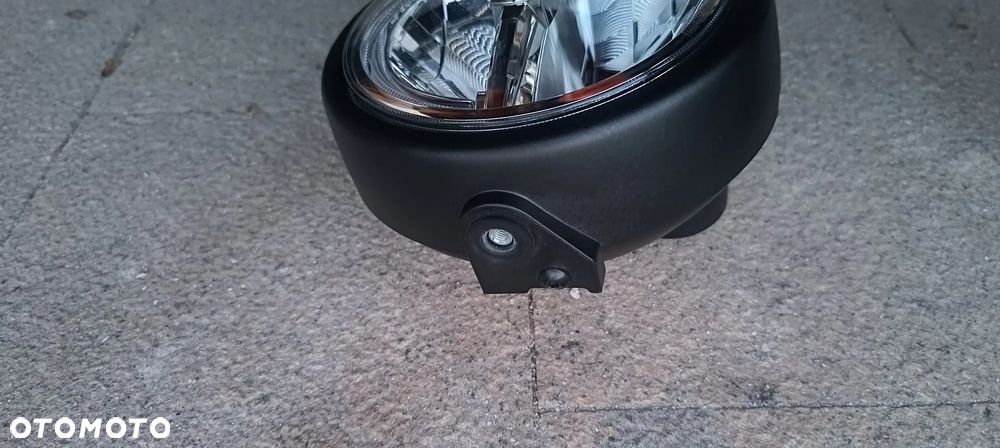 YAMAHA XSR 125 LAMPA PRZÓD REFLEKTOR LED - 6