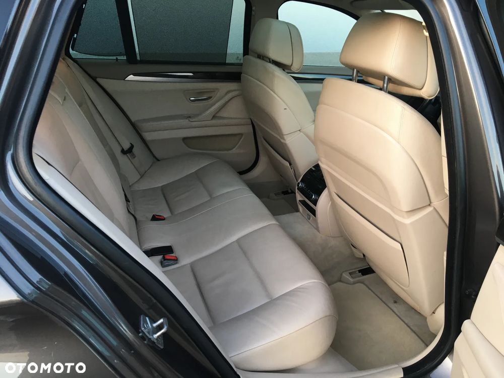 BMW Seria 5 535d Sport-Aut Luxury Line - 8