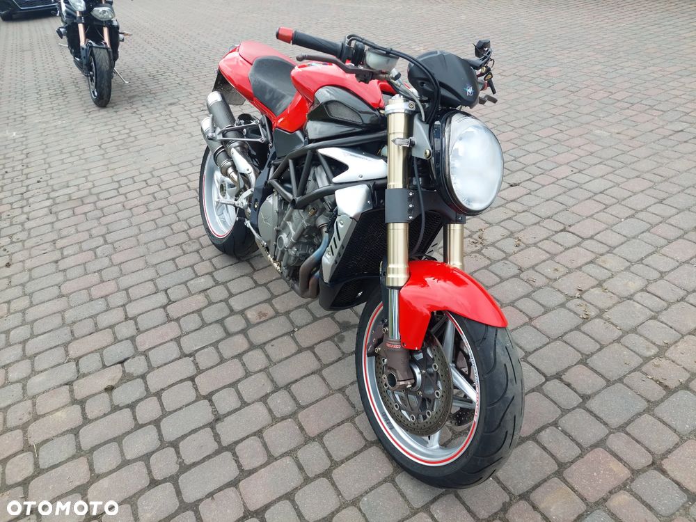 MV AGUSTA Brutale - 8