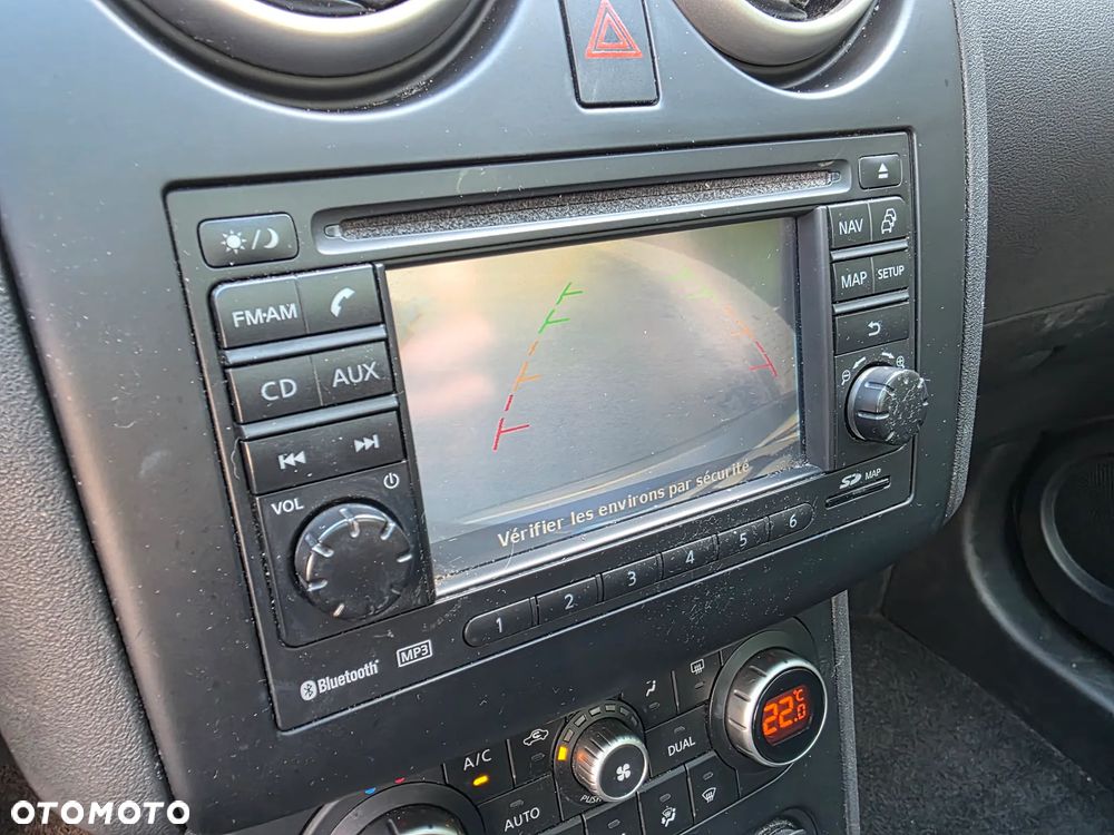 Nissan Qashqai 2.0 dCi 4 x 4 DPF tekna - 27