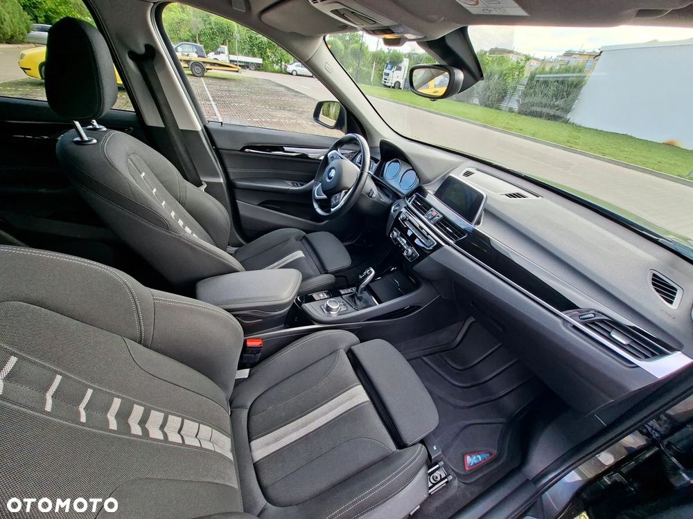BMW X1 sDrive18i Sport Line - 7