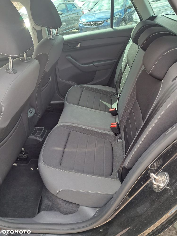 Skoda Fabia 1.0 TSI Ambition - 10