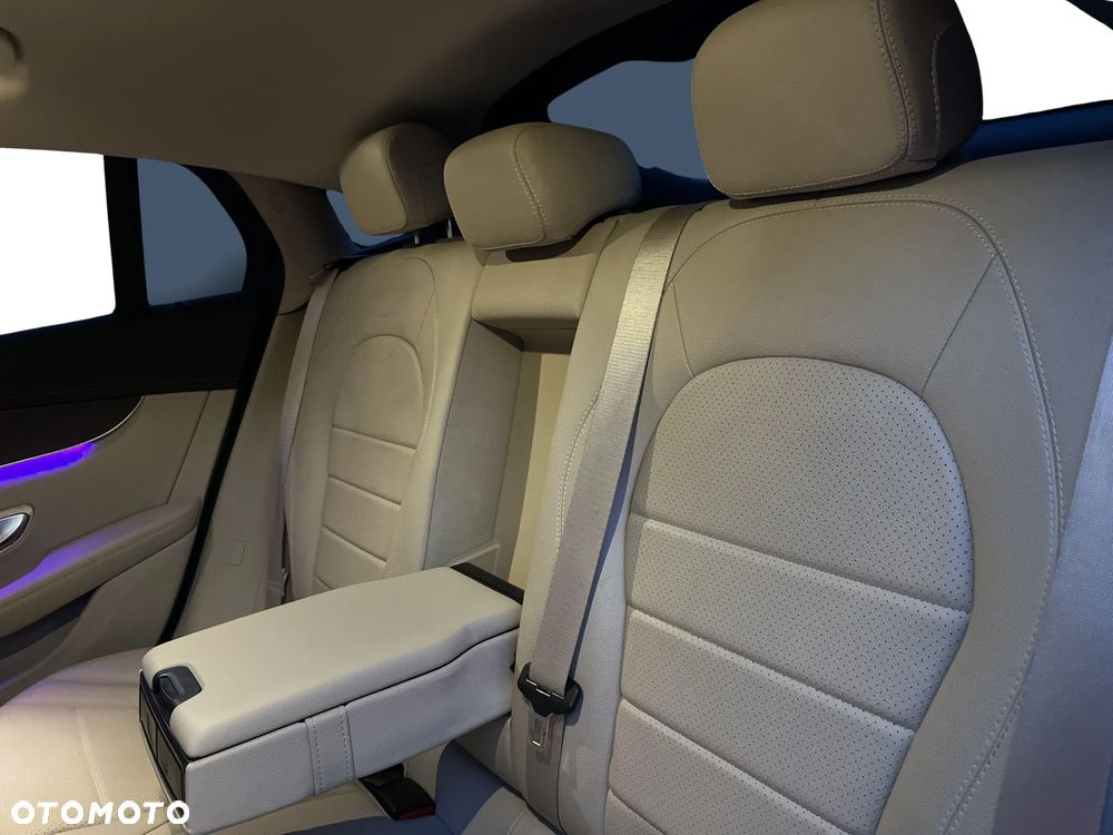Mercedes-Benz GLC 220 d 4-Matic - 33