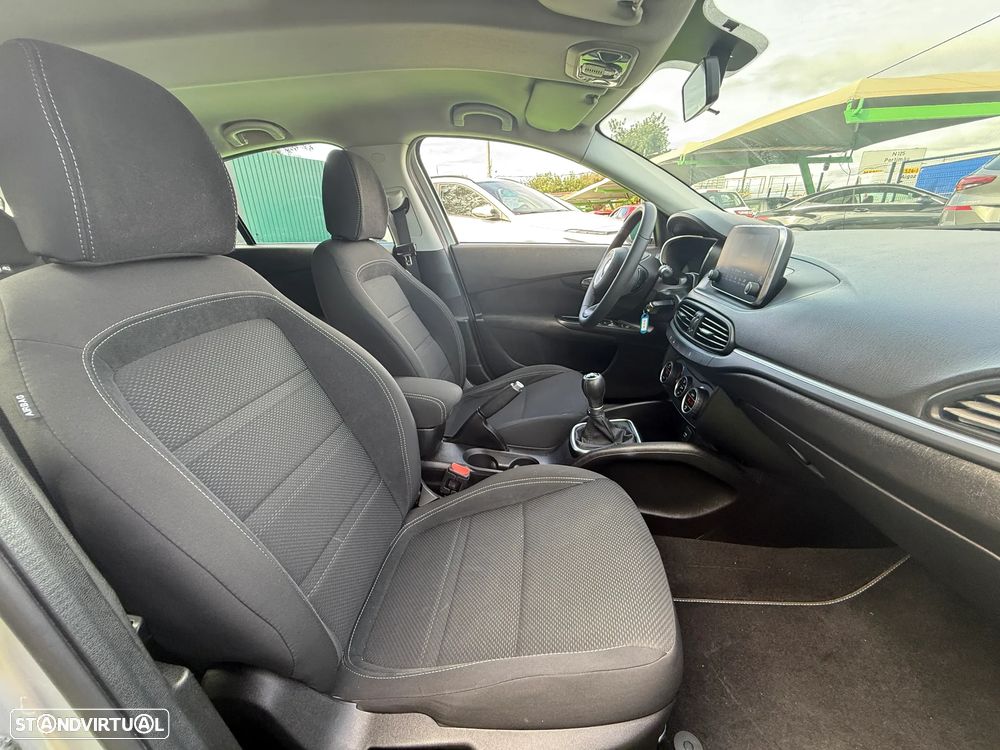 Fiat Tipo 1.3 M-Jet Lounge Tech - 28