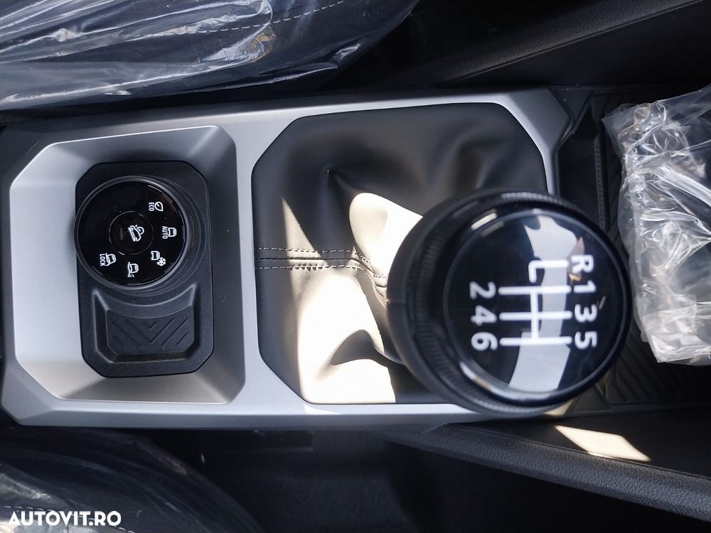 Dacia Duster TCe 130 4X4 MHEV Journey - 10