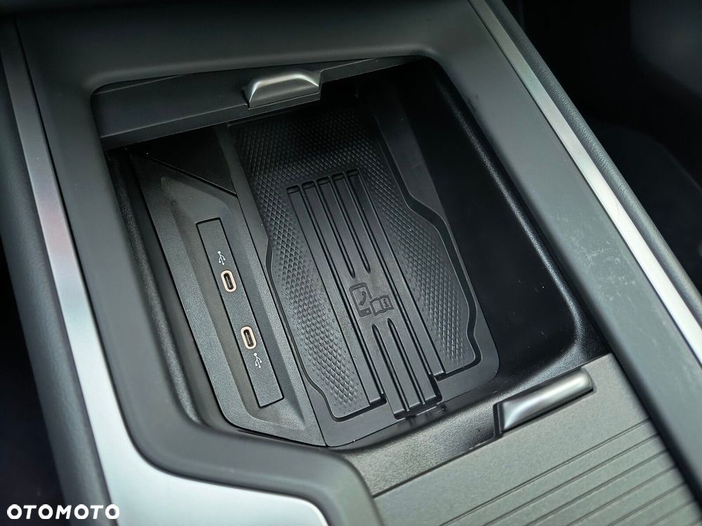 Volkswagen Passat - 24
