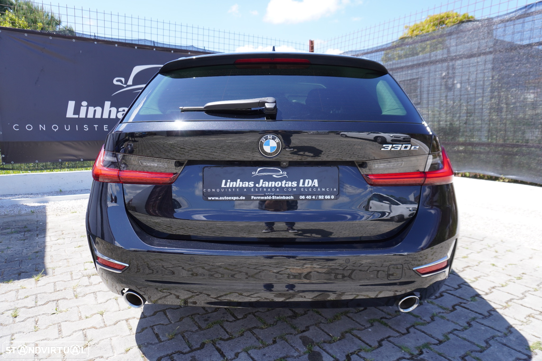 BMW 330 e Touring Line Luxury Auto - 3