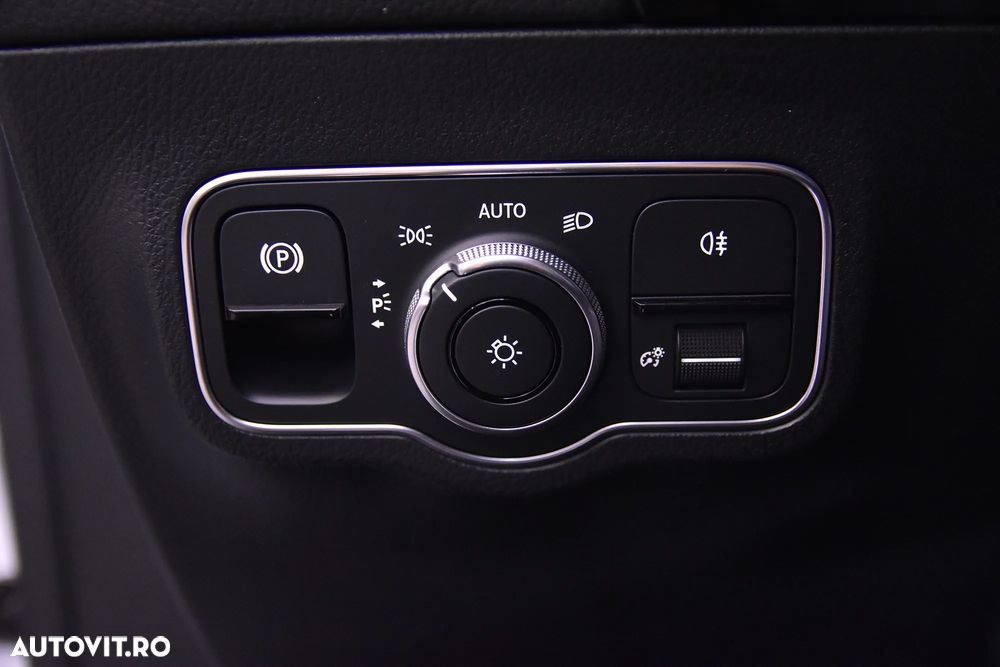 Mercedes-Benz GLA 200 d Aut. - 16