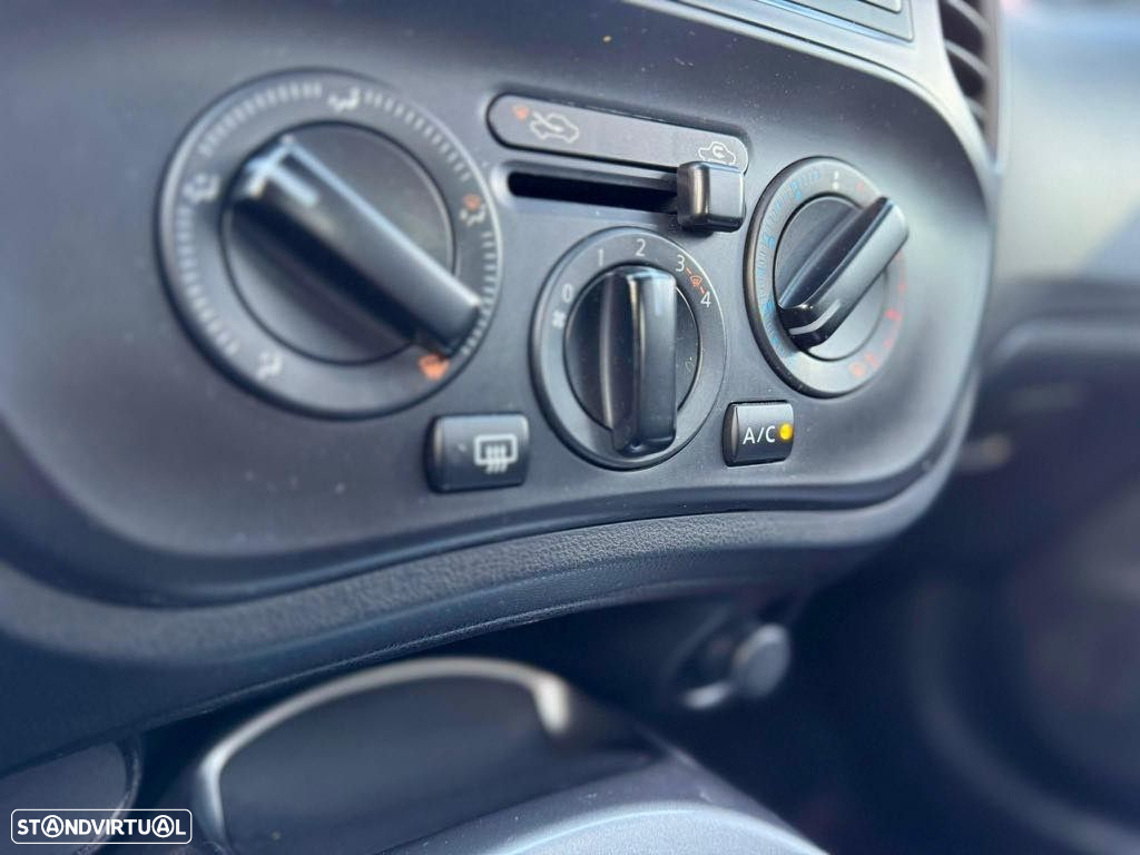 Nissan Juke 1.5 dCi Acenta Connect - 19