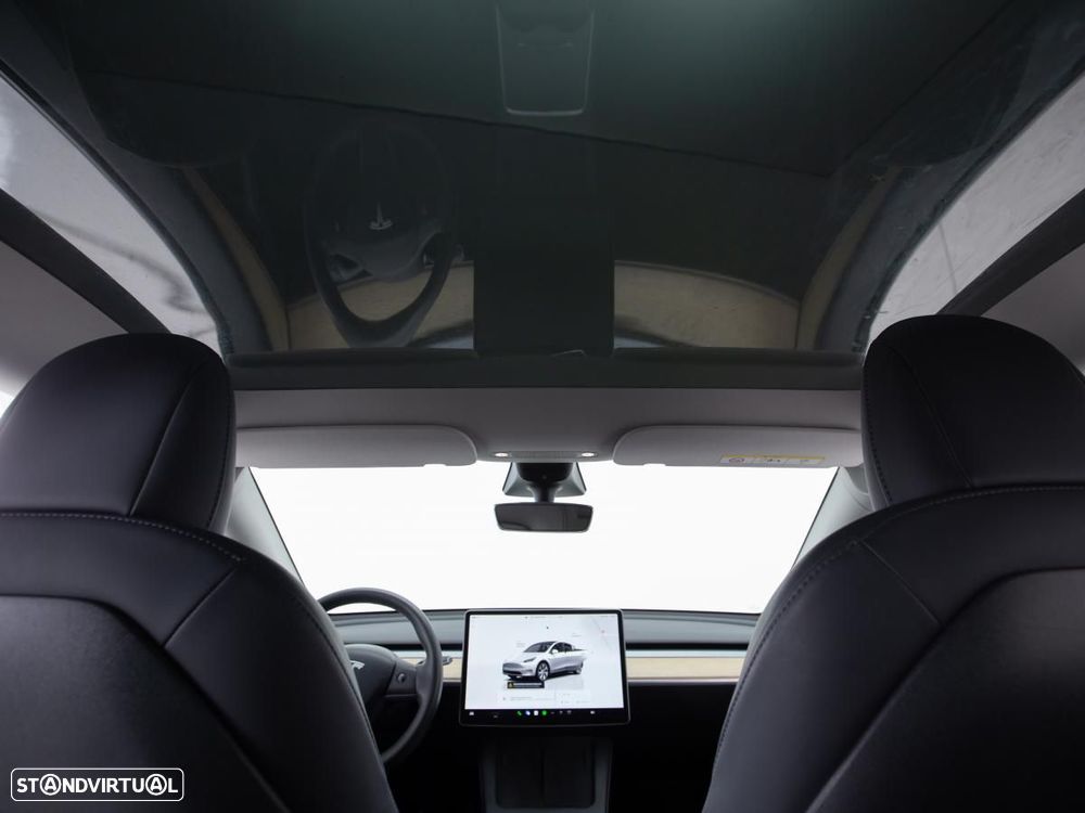 Tesla Model Y Long Range Dual Motor AWD - 7