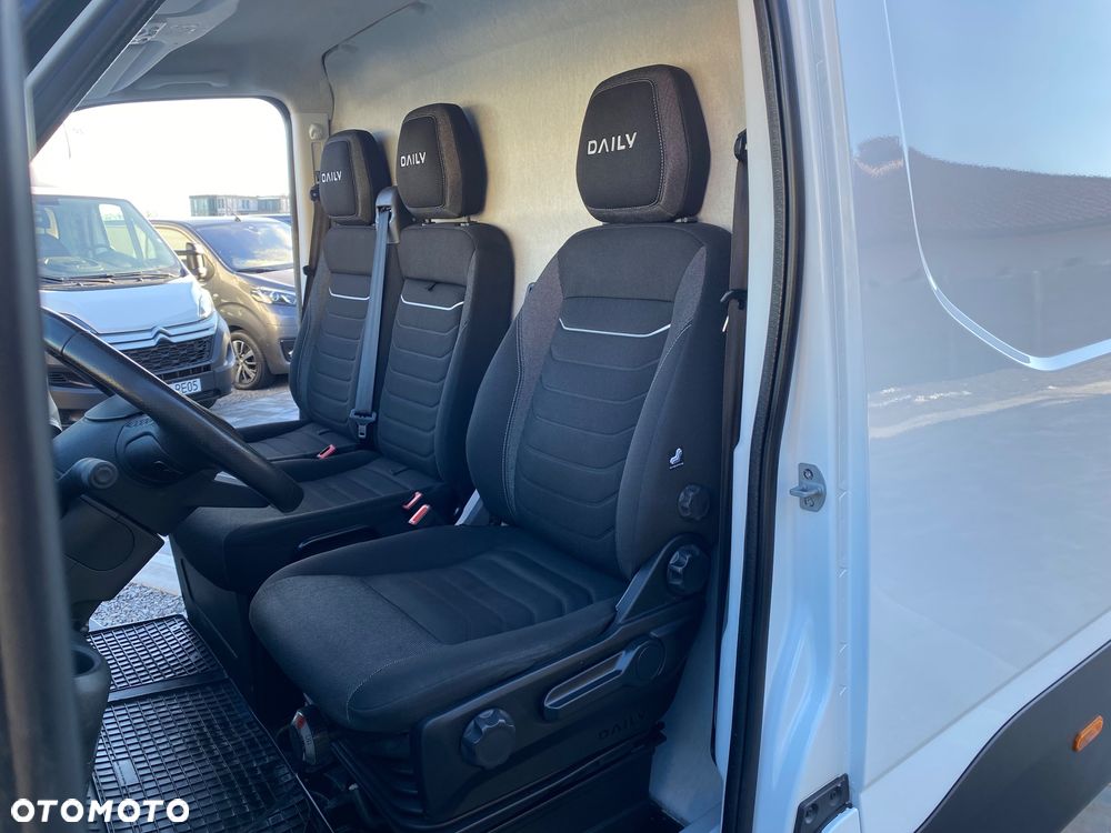 Iveco DAILY 3.0 HI MATIC 35-180, MAX długi, zakupiony w salonie w Rzeszowie, serwisowany, bezwypadkowy, pełna dokumentacja - 20