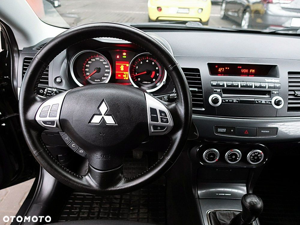 Mitsubishi Lancer - 23
