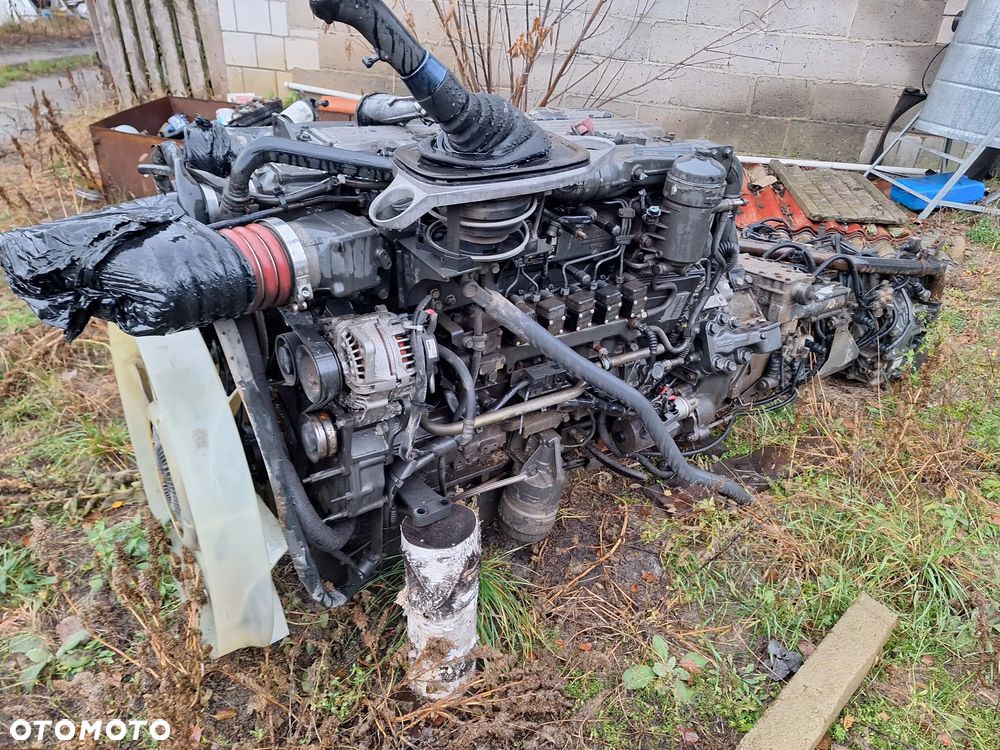Silnik DAF CF Euro 3 310 koni + skrzynia biegów manual 8 biegów - 2