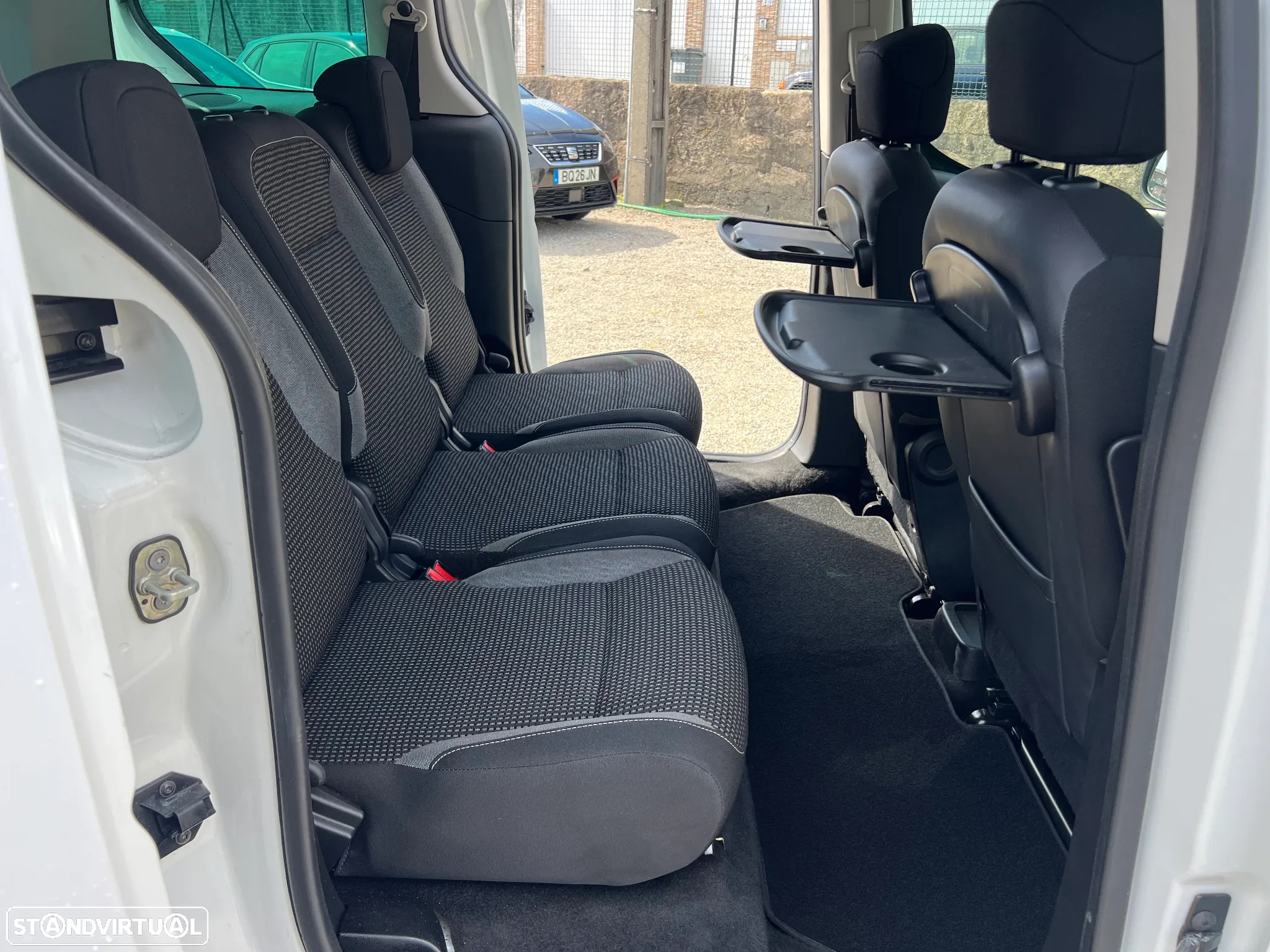 Peugeot Partner 1.6 BlueHDi Confort - 10