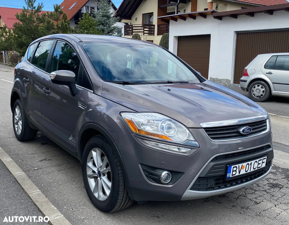 Ford Kuga 2.0 TDCi Powershift 4WD Titanium - 2