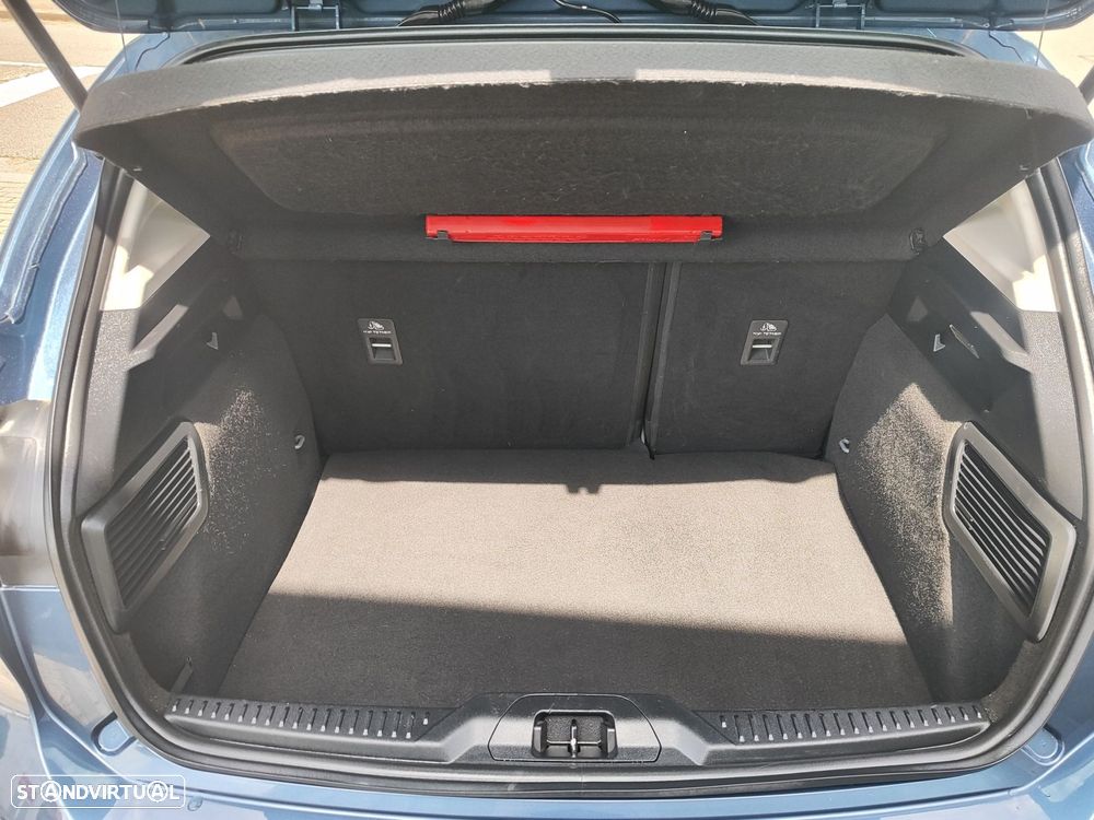 Ford Focus 1.5 TDCi ECOBlue Connected Aut. - 20