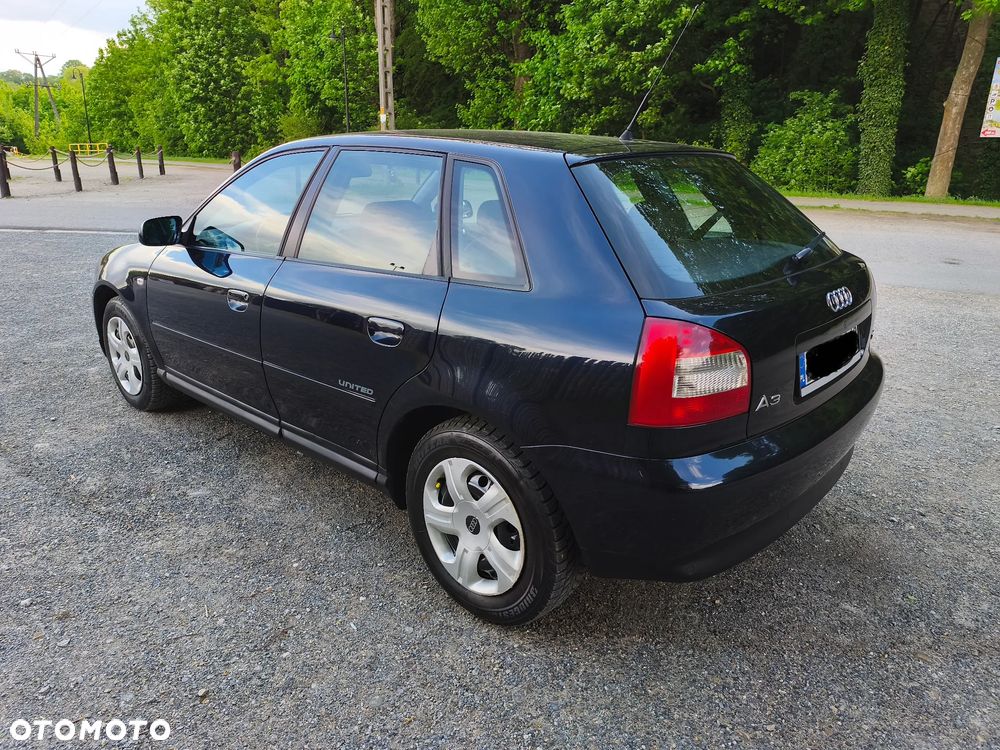 Audi A3 Sportback - 3