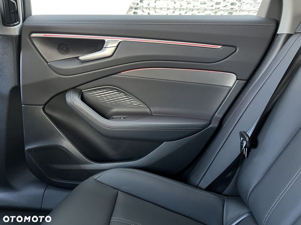 Audi A6 - 24