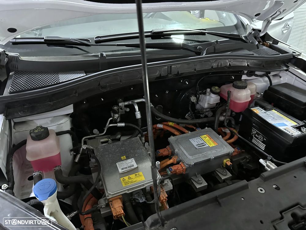 MG ZS Standard Luxury - 43